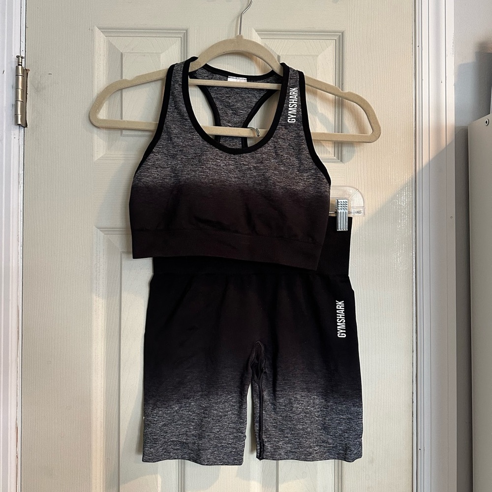 Gymshark Adapt Ombré Biker Short and Sports Bra Set